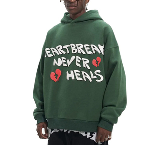 Sudadera con Capucha Extra Grande para Hombre, Diseño de Corazón Verde 'Heartbreak Never Heals', Logotipo Frontal, Sudadera de Invierno, Corte Regular, Tejido de Nailon/Cachemira - Product Image 1
