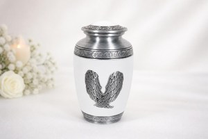 Uzair Handicrafts – Urne funéraire en aluminium personnalisable, magnifique, conçue pour conserver les cendres en toute sécurité - Product Image 6