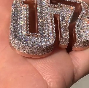 จี้ห้อยคอแบบปรับแต่งได้ DC ประดับเพชรโมอิสซาไนต์ ชุบทอง 14K และโรเดียม สไตล์ฮิปฮอป เหมาะสำหรับเป็นของขวัญ - Product Image 2