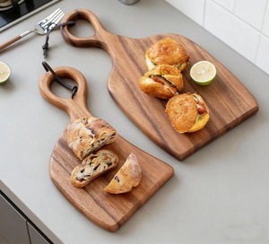 Planche à découper en bois avec poignée, pour viande, légumes et fruits, en acacia véritable, personnalisable, fournisseur d'usine - Product Image 2