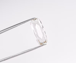 OM GEMS, Diamant solitaire de 3,37 carats, taille coussin allongée, diamant de laboratoire taille rose, pierre de laboratoire pour bague et bijoux personnalisés - Product Image 3