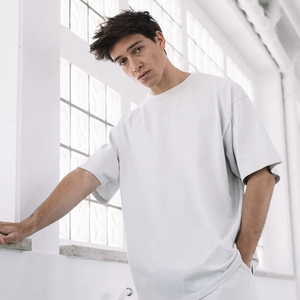 Ensemble T-shirt et short décontracté en coton blanc pour homme, col rond, manches courtes, coupe ample, couleur unie, respirant, idéal pour l'été - Product Image 3