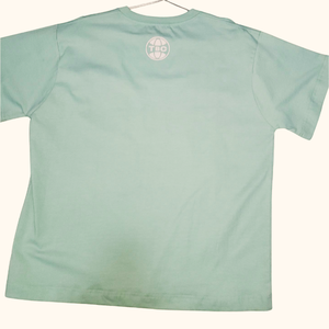 T-shirt d'été respirant en maille régulière, confectionné sur mesure, léger et confortable pour le quotidien, avec logo en relief - Product Image 4