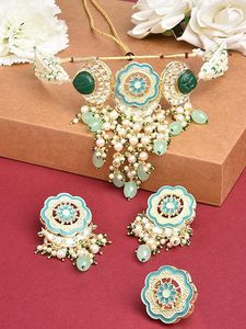 Ensemble collier et boucles d'oreilles en alliage de zinc plaqué or, motif floral, imitation perle, bijoux ethniques pour femmes, pour mariage et occasions spéciales - Product Image 4
