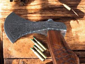 Hache Tomahawk Premium, Hache Viking Industrielle en Acier à Haute Teneur en Carbone, Manche en Bois de Rose, Haute Qualité, pour Camping, Bricolage, Personnalisable, pour l'abattage d'arbres - Product Image 3