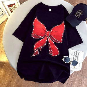T-shirt blanc surdimensionné à manches courtes avec appliqué nœud rouge, col rond, t-shirt décontracté pour femmes - Product Image 2