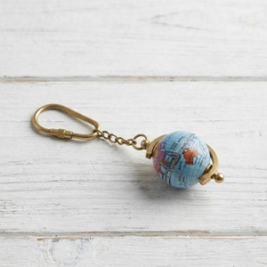 Porte-clés globe terrestre vintage en laiton, porte-clés décoratif, cadeau pour les voyageurs, les amateurs de géographie, accessoires de bureau - Product Image 6