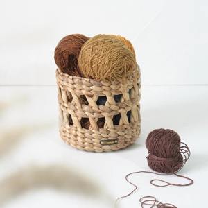 ตะกร้าจัดระเบียบโต๊ะทำงานทำมือจากผักตบชวา ตะกร้าเก็บของทำมือ ขายส่ง เป็นมิตรกับสิ่งแวดล้อม ผลิตในเวียดนาม - Product Image 2