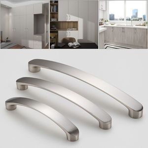 Maniglia per Mobile Contemporanea in Nichel Spazzolato Satinato 128mm, Pomelli per Porte e Maniglie per Cassetti da Cucina in Lega di Alluminio - Product Image 2
