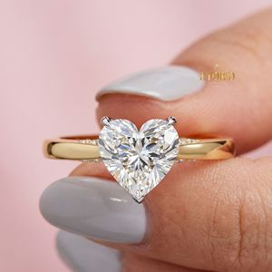 Anillo de Compromiso Solitario de Plata de Ley 925 con Diamante Cultivado en Laboratorio con Corte Corazón para Mujer, Anillo de Promesa Minimalista - Product Image 5