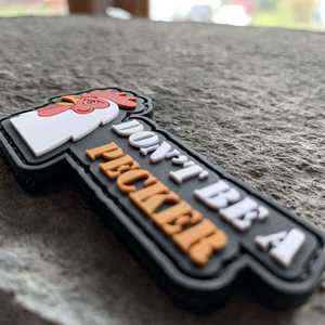 Parches de PVC con Logotipo Personalizado de Alta Calidad, Parches de Silicona con Gancho y Bucle, Parches de Goma de PVC 3D Suaves para la Mejor Calidad - Product Image 4