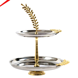 Soporte de pastel de metal plateado de lujo de 2 niveles con diseño de hoja dorada, soporte decorativo redondo martillado para servir postres para fiestas - Product Image 4