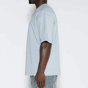 Camiseta Blanca de Alta Calidad para Sublimación y Serigrafía, Corte Holgado, para Hombre, 240 GSM, Algodón, Estilo Urbano - Product Image 3