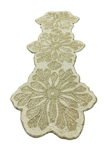 Caminos de Mesa Bordados con Cuentas para Decoración del Hogar, Camino de Mesa Hecho a Mano con Cuentas y Color Personalizado - Product Image 4