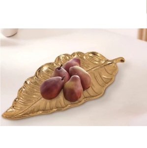 Top Quality <b>Gold</b> Plated Finishing <b>Serving</b> <b>Tray</b> Wholesale Price Decorative <b>Tray</b> Multipurpose Use Breakfast <b>Serving</b> Metal <b>Tray</b> - Product Image 3