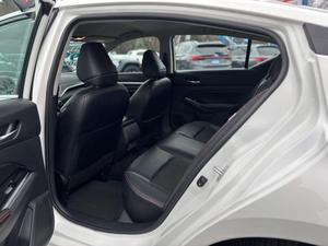 Voiture d'occasion 2024, modèle sport design exécutif - Product Image 6