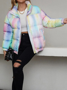 Chaqueta Acolchada con Estampado Tie Dye para Mujer, Cuello Alto, Manga Larga, Cálida para Invierno, Forro de Nailon Ecológico, Bolsillos - Product Image 3