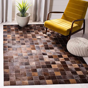 Tapis en cuir de vachette marron et cuivre cousu à la main avec boîte de support arrière Design patchwork et décoration d'intérieur à imprimé animal - Product Image 1