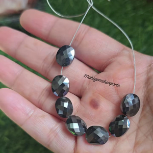 ลูกปัดมอยส์ซาไนต์สีดำทรงรี 7 เม็ด เกรด AAA แบบเจียระไนเหลี่ยม สำหรับทำเครื่องประดับมอยส์ซาไนต์ - Product Image 1