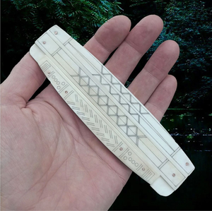 Peine para el cabello de hueso de búfalo vikingo hecho a mano de alta calidad, estilo floral tallado, de hueso natural, para uso en salones de belleza, por blossom craft india - Product Image 5