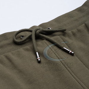 Diseña Tus Propios Shorts Casuales Sólidos para Hombre Personalizados - Servicio OEM de Secado Rápido y Transpirables en Stock - Product Image 4