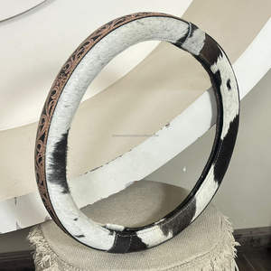 Housse de protection et de décoration pour volant de voiture en cuir de vachette véritable, faite à la main, pour l'Expo de Mars – Accessoire d'intérieur de voiture de luxe - Product Image 4