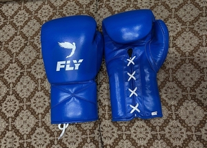 Guantes de Entrenamiento Fly SuperLace Pro X 2 de Alta Calidad, Cuero Vacuno Genuino, para Sanda, MMA, Kick Boxing, Sparring, Elásticos y Antideslizantes - Product Image 4