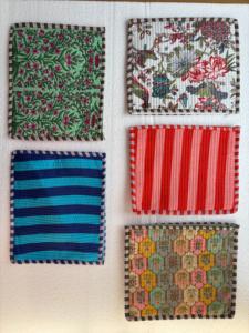 Bolsas Cosméticas Portátiles de PU Acolchadas Hechas a Mano, Color Sólido, con Cierre, de 7 Pulgadas, para Viaje y Almacenamiento - Product Image 3