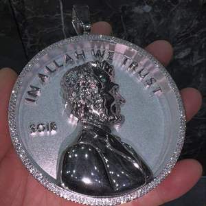 925 <b>Silver</b> Iced Moissanite <b>Charm</b> Pendant Round Portrait Necklace Hip Hop Jewelry for Party - Product Image 2