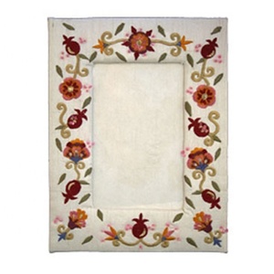 <b>White</b> and Rose Resin Photo <b>Frame</b> | Multi Dotted Design Picture <b>Frame</b> for Home Table Decor Wholesale Gift Indian Export Quality - Product Image 1