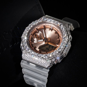 Montre analogique de luxe pour homme, sertie de diamants Moissanite VVS, avec bracelet blanc, pour les événements et les moments spéciaux, au meilleur prix - Product Image 1