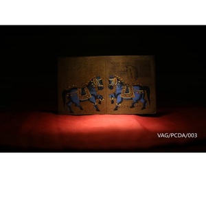 Carte postale élégante peinte à la main, conçue pour la décoration murale moderne - Product Image 5