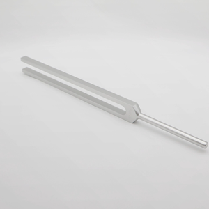 Diapasón sin peso de 111 Hz – Mango extendido de 9 cm para trabajos con sonido y vibración - Product Image 6