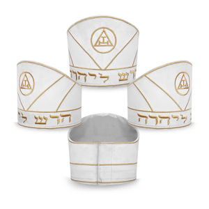 Mitre de Grand Prêtre du Chapitre Royal, Broderie Or Blanc, Chapeau de Cérémonie, Régalia de Haute Qualité, Fournisseur Maçonnique OEM en Gros - Product Image 2