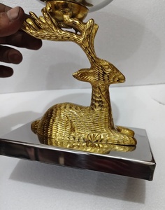 Cuenco con Escultura de Ciervo Dorado y Base con Acabado de Espejo para Decoración de Sala de Estar, Adorno de Mesa para Interiores del Hogar - Product Image 5