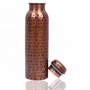 Botella de Agua de Cobre Puro Heritage, Estilo Antiguo, Martillada a Mano, Hermética, Reutilizable, Acabado Premium - Product Image 1