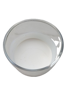 ลาเท็กซ์สีขาวนมแบบเหวี่ยงแยก 60% DRC HA จากเวียดนาม สำหรับทำถุงมือผ่าตัด - Product Image 2