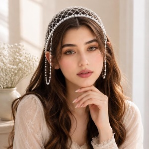 Diadema Moderna con Perlas y Cadenas Colgantes, Accesorio para el Cabello de Boda Estilo Antiguo - Product Image 3
