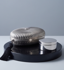 Elegant Metal Ribbed Date And Dry Fruit Storage Box <b>Covered</b> Tabletop Organizer For Hospitality And Gifts - Product Image 5