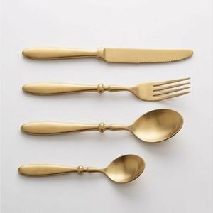 Juego de cubiertos de latón metálico de lujo, moderno, en acabado dorado mate, juego de cubiertos para cenar, cuchillo, tenedor, cuchara, vajilla para el hogar y restaurantes. - Product Image 1