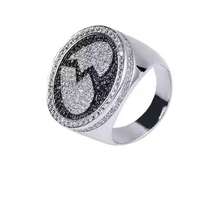 Anillo de sello de lujo con diamante en forma de corazón - Product Image 1