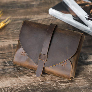 Riñonera de Cuero Metálico Plateado Personalizada para Hombre, Bolsa de Cintura, Bolso de Cinturón para Hombre |   Bolsa de Cuero para Cinturón con Logotipo Personalizado - Product Image 1