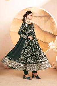Robe Anarkali longue en soie noire brodée avec dupatta pour femmes, tenue traditionnelle indienne et pakistanaise pour mariage - Product Image 4