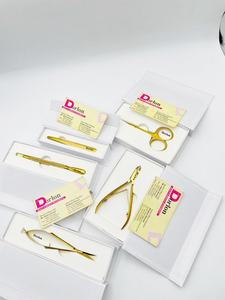 Herramientas de Belleza para Uñas, Cortaúñas de Acero Inoxidable con Acabado Dorado Plasma, Empujador de Cutículas con Logotipo Personalizado, Cortaúñas, Tijeras para Uñas - Product Image 2