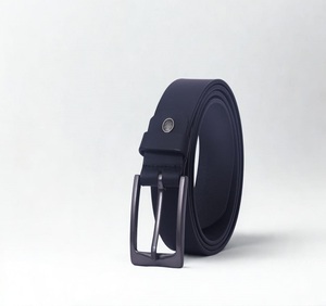 Cinturón de Cuero Negro, Correa Sencilla Minimalista, Hebilla de Metal Mate, Estilo Casual para Jeans, Ajustable, Moderno, Unisex - Product Image 1