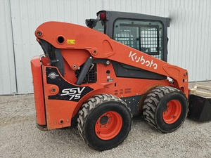Cargadora Compacta SSV75 2021 con Cabina Cerrada, Máquina de Construcción de Alto Rendimiento - Product Image 2