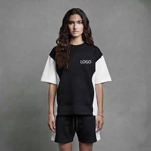 เสื้อผ้าสตรีทแวร์ลำลองฤดูร้อนพิมพ์ลายโลโก้ DTF แบบขายส่ง เสื้อและกางเกงขาสั้นฮิปฮอป ระบายอากาศได้ดี ชุดเซ็ต 2 ชิ้นสำหรับผู้หญิง - Product Image 5