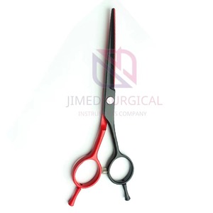 Tijeras de Barbero de Acero Inoxidable con Recubrimiento Negro y Rojo de Lujo |   Cuchilla Afilada con Doble Apoyo para los Dedos Ajustable para Profesionales de Salón - Product Image 4