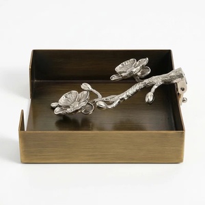 ถาดใส่กระดาษเช็ดปากลายองุ่นและใบไม้สีเงินสุดหรู  ที่วางกระดาษทิชชูโลหะหล่อตกแต่ง  ที่ใส่กระดาษเช็ดปากธีมไร่องุ่นระดับพรีเมียมสำหรับวางบนโต๊ะ - Product Image 5