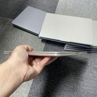 Mabook Pro 2022 13.3 Pollici I7 512GB SSD Laptop di Seconda Mano 120Hz Touch Bar GPU Dedicata 11 Ore Argento/Grigio Spazio 16:10